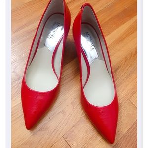 Michael Kors sexy red kitten medium heels